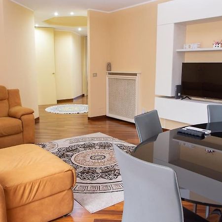 Appartamento Grazioso Con Parcheggio Privato Plaisance Extérieur photo