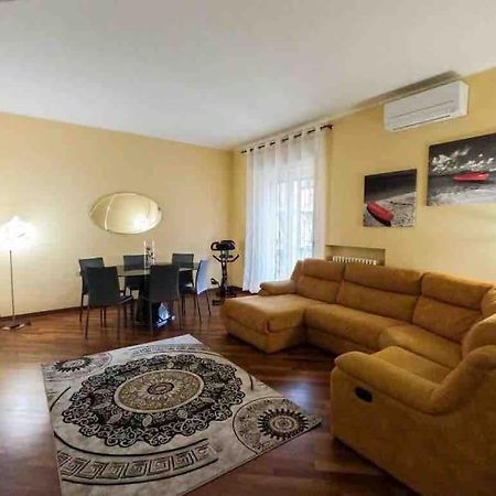 Appartamento Grazioso Con Parcheggio Privato Plaisance Extérieur photo
